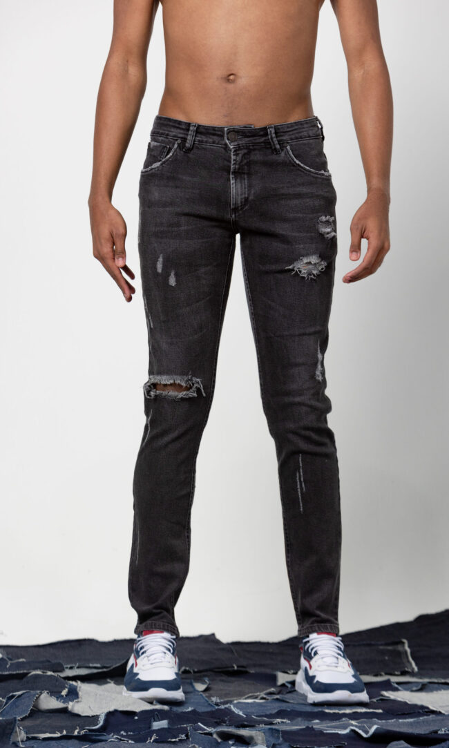 Calça Jeans All Black Destroyed