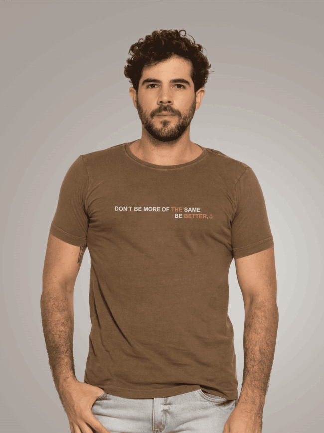 Camiseta Âncora Estonada Be More